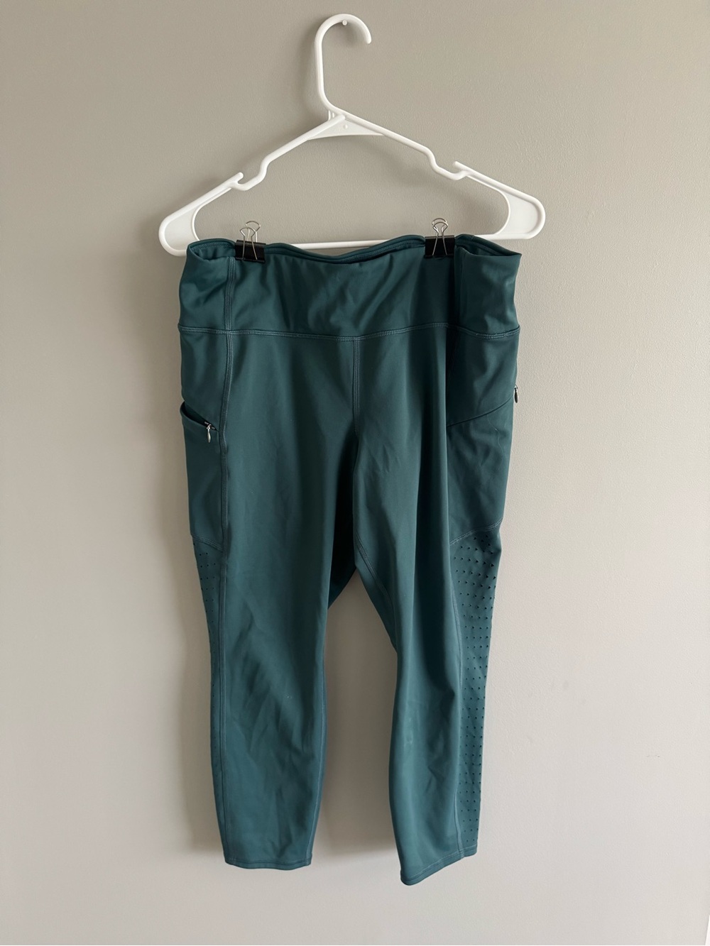 Athleta Deep Teal Performance Leggings with Side Pockets